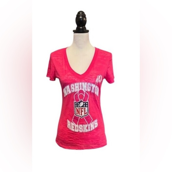 Washington Redskins Women's T-Shirt Breast Cancer Awareness. Size Medium. - Picture 1 of 8